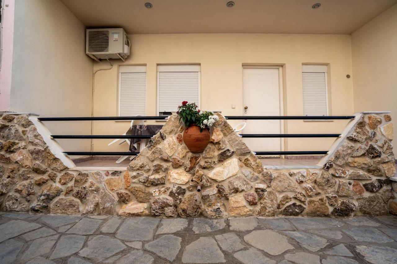 Magdalene'S Premium Apartments Ofrínion 외부 사진