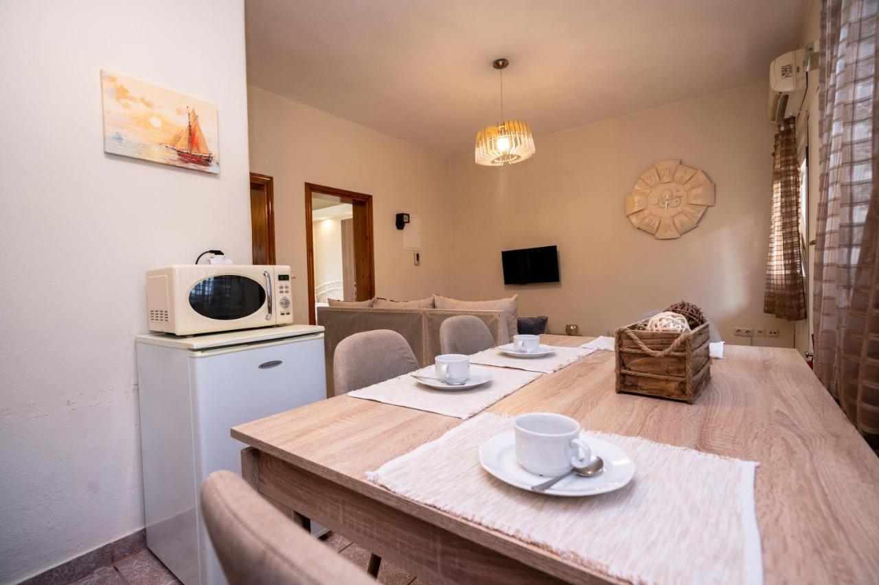 Magdalene'S Premium Apartments Ofrínion 외부 사진